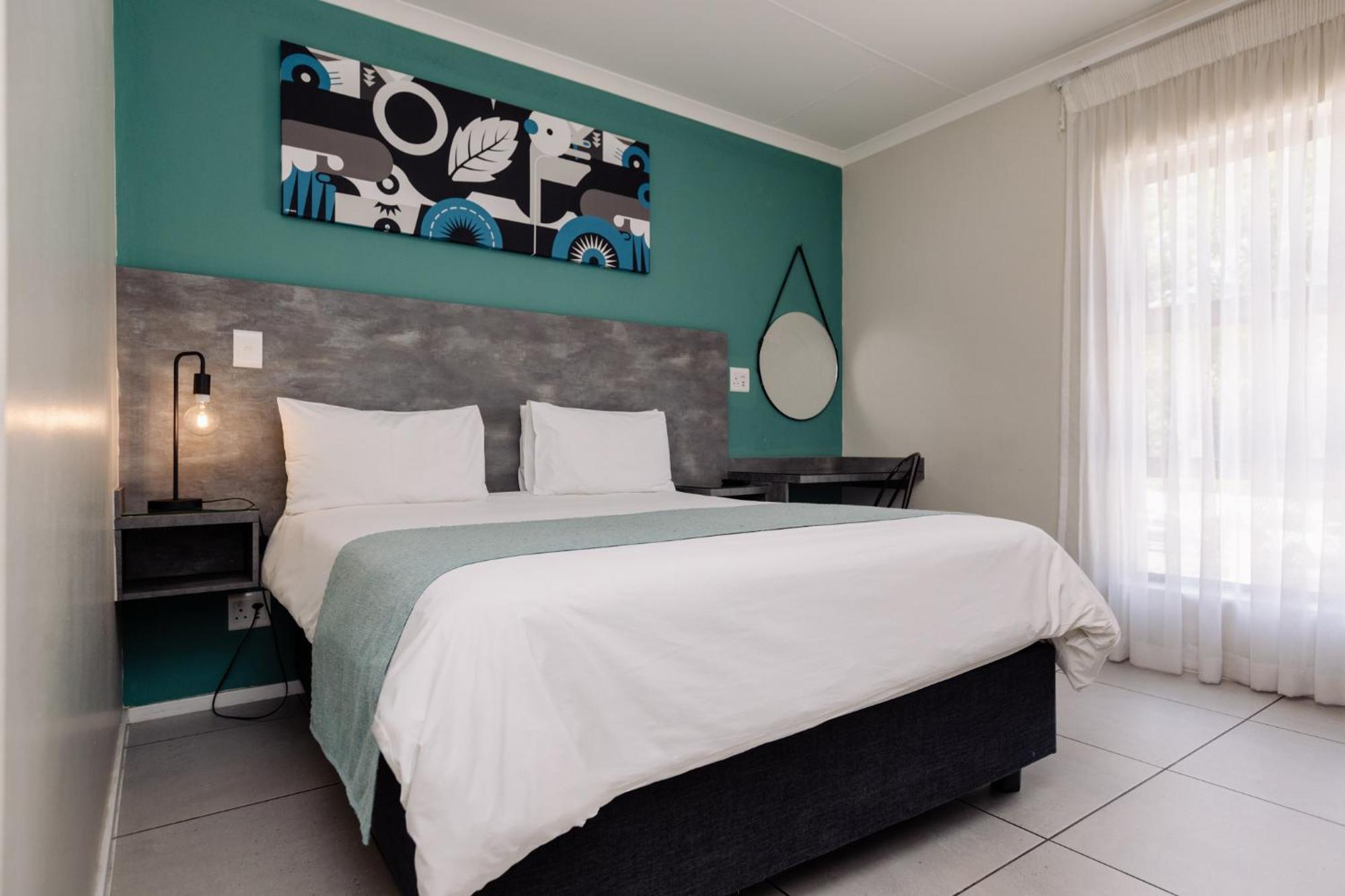 Mint Express Melrose View Apartment Johannesburg Room photo