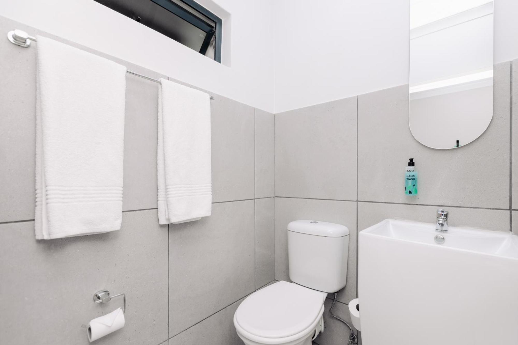 Mint Express Melrose View Apartment Johannesburg Room photo